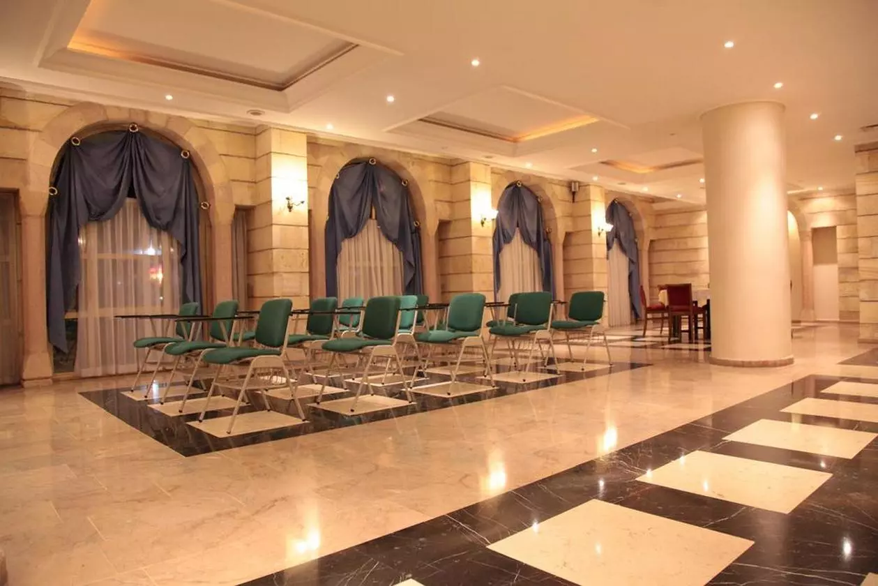 TASSARAY_SHABAVIZPARVAZ (17).jpg